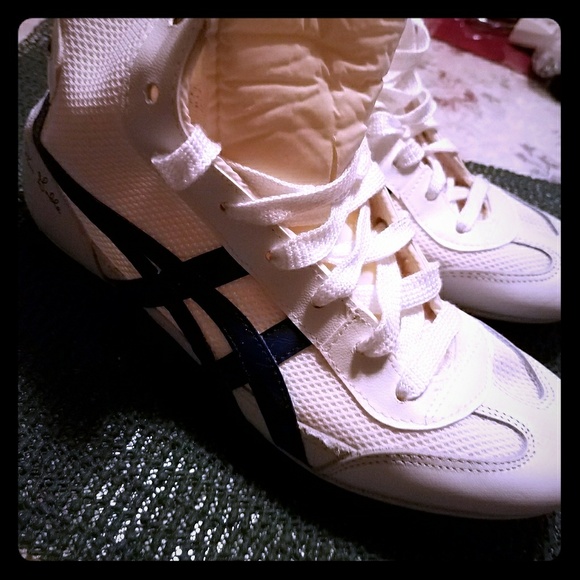 vintage dan gable wrestling shoes